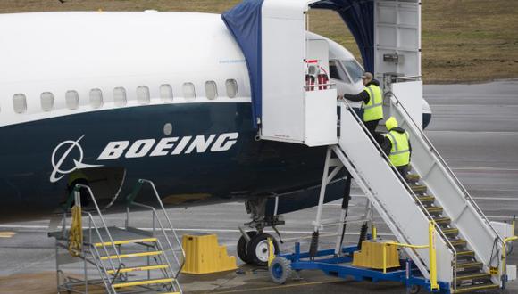 Boeing anunció además que ha desarrollado nuevos entrenamientos y materiales educativos que están siendo revisados por los reguladores con el fin de preparar la vuelta a las operaciones de los 737 MAX. (Foto: AFP)