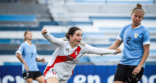 Valerie Gherson celebrando su gol ante Uruguay. (Foto: FPF)