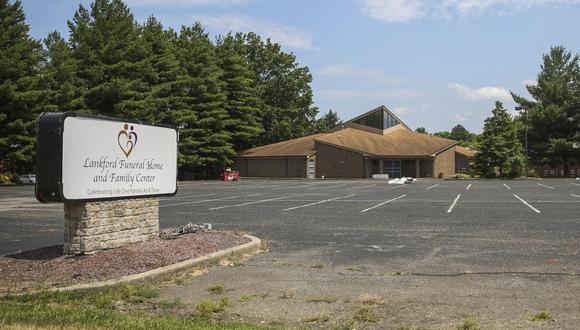 La funeraria Lankford Funeral Home and Family Center está ubicada en Jeffersonville, Indiana. (Joseph Cooke/Courier Journal vía AP).