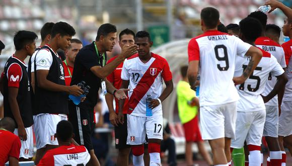 Antes de llegar al Perú en el 2010, el entrenador Daniel Ahmed trabajó en las divisiones menores de Atlas de México. El único triunfo que logró esta Sub 20 fue ante Uruguay. (Foto: Photosport)