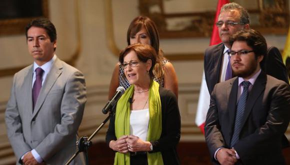 Susana Villarán insta a los candidatos a firmar Pacto Ético