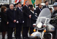 Nueva York: Policías dan la espalda a Bill de Blasio en funeral de agente