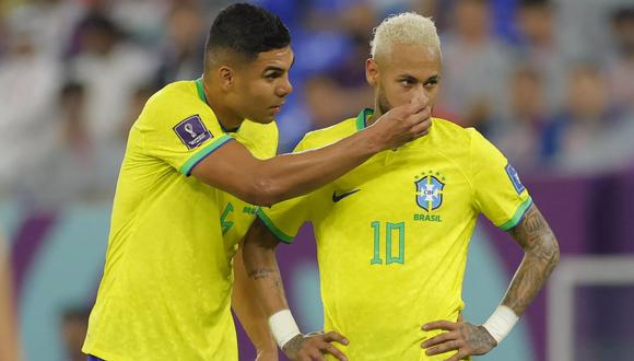 Te contamos detalles sobre la explicación encontrada a la polémica situación protagonizada por Neymar y Casemiro, y que ha remecido las redes sociales. (Foto: AFP)