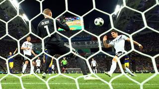 Alemania vs. Suecia: la increíble ocasión de gol errada por Mario Gómez