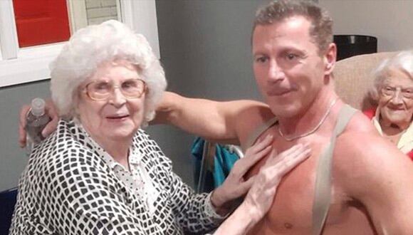 Casa de retiro cumplió deseo navideño de abuelita de 89 años. (Care UK)