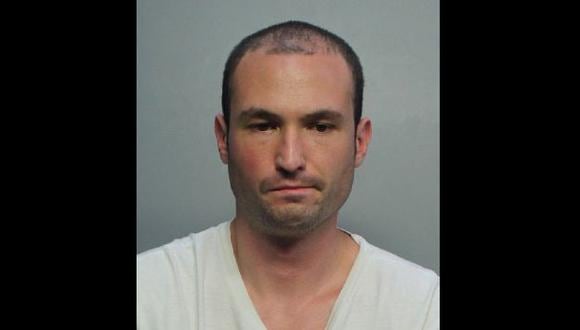 Douglas Marks enfrenta dos acusaciones por asalto agravado con un arma mortal, exhibir un arma de fuego mientras se comete un delito y disparar un arma en público. (Departamento de Correcciones de Miami-Dade).