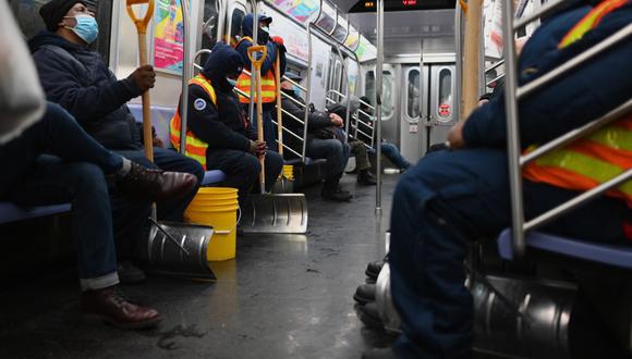 Hasta mediados de noviembre de 2020 hubo más incidentes de agresión, violación, homicidio y robo en el metro de Nueva York que durante el mismo período en el 2019. (Angela Weiss / AFP)