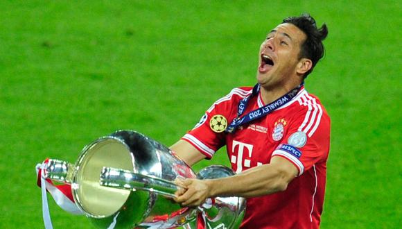 Director del Bayer Leverkusen: “Claudio Pizarro fue uno de los mejores en la historia del fútbol peruano” | Foto: AFP
