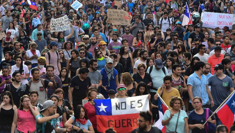 Las protestas en Chile han dejado hasta el momento al menos 19 muertos. (Foto: AFP)
