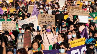 Manifestantes chilenas toman las calles en el Día Internacional para la Eliminación de la Violencia contra la Mujer