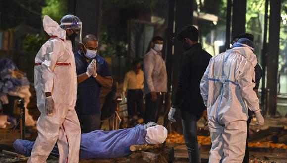 La India registra más de 2.000 muertos diarios por coronavirus. (Foto: Sajjad Hussain/ AFP)