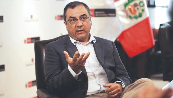 Carlos Oliva, exministro de Economía y Finanzas (MEF)