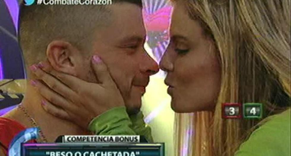 Alejandra Baigorria y Mario Hart protagonizan beso durante reto (Foto: Captura / ATV)