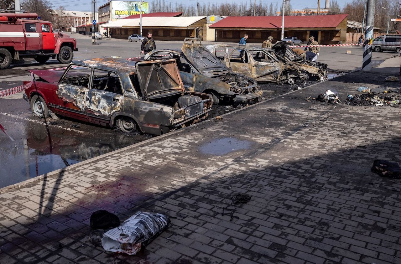 Burnt-out cars are displayed outside a train station in Kramatorsk, eastern Ukraine, which was being used for civilian evacuations, on April 8, 2022. (Photo: FADEL SENNA/AFP)