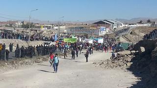 Protestas en Arequipa: policía desbloqueó los puentes tomados por los manifestantes
