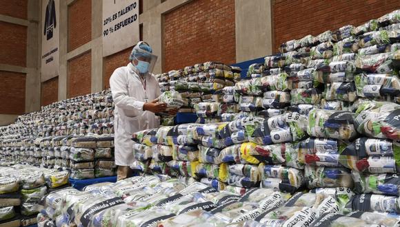 Este lunes se entregaron 37.83 toneladas de alimentos al municipio de Ventanilla para atender a 210 ollas comunes. (Foto: Midis)