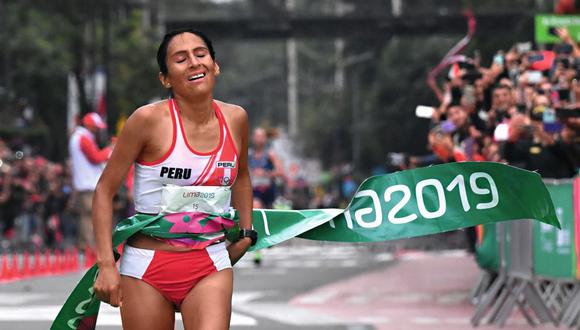 POR TI, PERÚ. Inolvidable imagen de Gladys Tejeda llegando a la meta en la maratón de mujeres de los Juegos Lima 2019. Grande en talento y humildad.