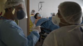 Brasil supera las 22.000 muertes por coronavirus y contagiados ya son más de 347.000
