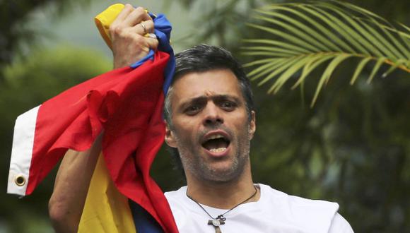"El señor Leopoldo López, inclusive en su condición de penado, yo he autorizado como jefe de la administración penitenciaria, ha asistido a reuniones", dijo el presidente de Venezuela. (Foto: AP)