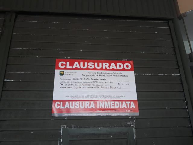 La Municipalidad de Lince clausuró el centro comercial Arenales por no contar con el certificado de seguridad en edificaciones. (Foto: Iveth Guzmán)