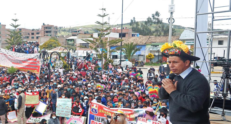 Pedro Castillo en una visita a Huancavelica en marzo. En poco tiempo, los ánimos se han caldeado en el mundo rural y se plegaron a la protesta de los transportistas.