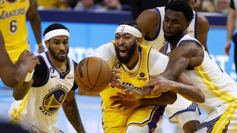 Los Warriors vencieron 121-106 a los Lakers por las semifinales de NBA 