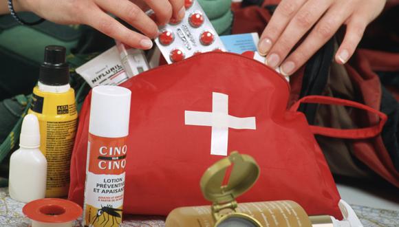 Cómo preparar un kit de primeros auxilios para tu viaje