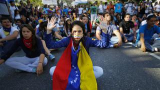 Exiliados venezolanos condenan represión a jóvenes estudiantes