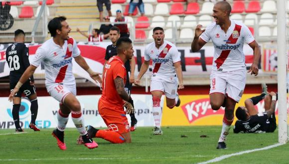 Colo Colo cayó por 1-0 ante Curicó Unido por el Campeonato Nacional de Chile.