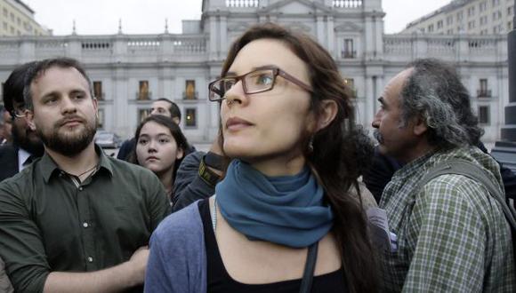 Chile: La diputada Camila Vallejo tendrá un programa de radio