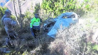 Junín: Dos fallecidos y cuatro heridos deja el despiste de una camioneta en Tarma