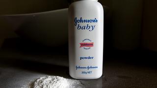 Johnson &amp; Johnson cuestiona veredicto en caso de talco y cáncer