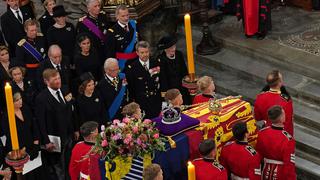 Funeral de Isabel II muestra acercamiento público entre Felipe VI y Juan Carlos I desde la marcha del emérito a Abu Dabi