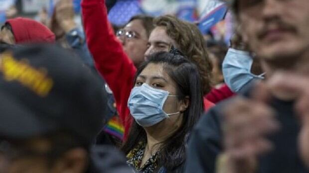 El coronavirus SARS-CoV-2, surgido en la ciudad china de Wuhan a finales de 2019, está ganando terreno a nivel mundial (Foto: AFP)