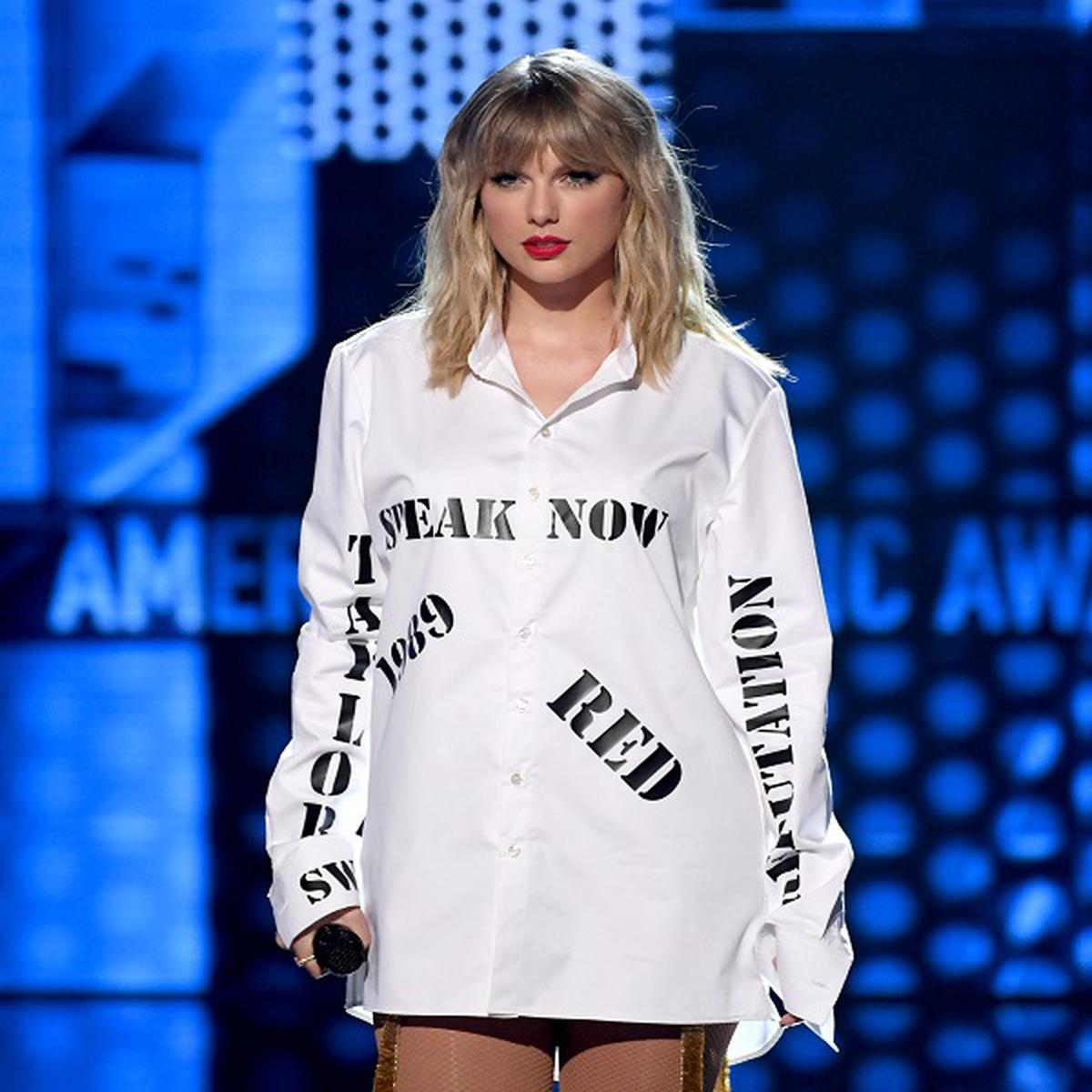 Taylor Swift mucho pasando en el momento camiseta, camisa con eslogan,  camiseta inspirada en celebridades -  España
