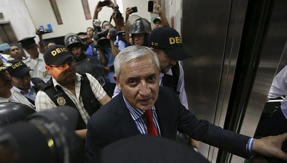 El declive del presidente de Guatemala, acusado de corrupción