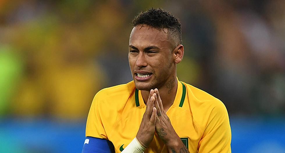 Neymar tiene que responder por volver a soltar un mensaje religioso. (Foto: Getty Images)