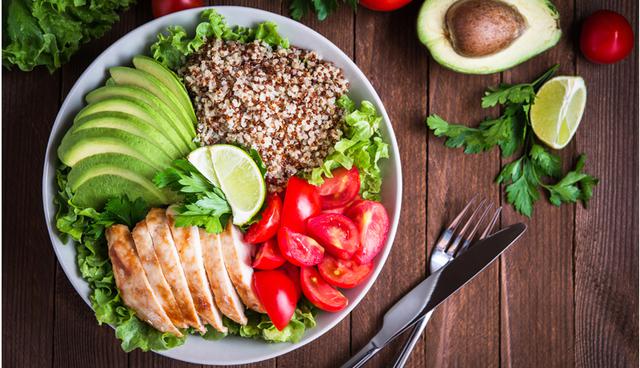 Nutrition Partner. Esta aplicación nos ayudará a llevar un registro de los alimentos que consumimos. Sabremos cuántas  grasas, agua, proteínas y fibras estamos ingiriendo en nuestras comidas. (Foto: Shutterstock)