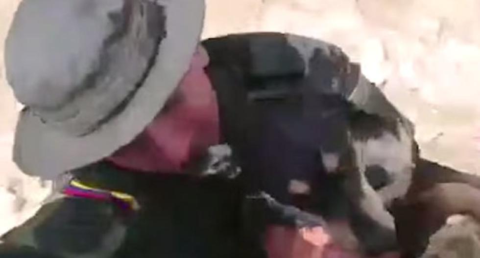 Este espectacular rescate de un perro se volvió viral. (Foto: Captura)