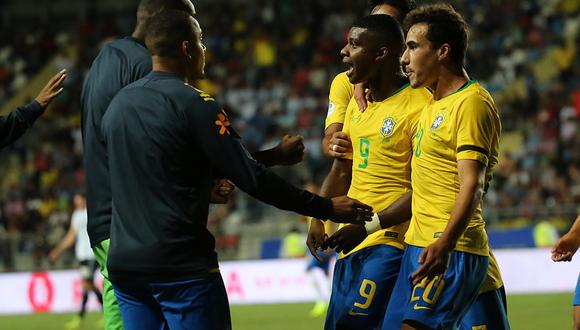 Brasil solo venció 1 a 0 a Argentina y se quedó afuera de la zona de clasificación por diferencia de goles. | EFE