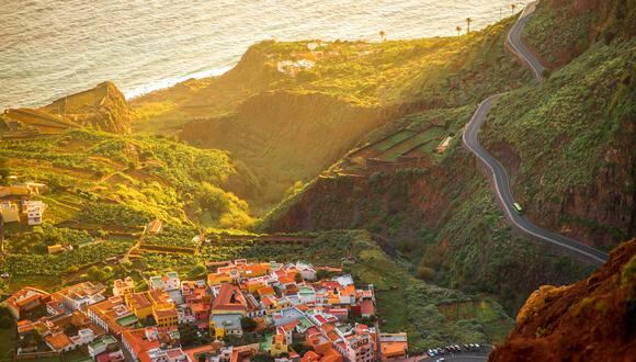 El atarceder en Agulo, municipio de Tenerife (Foto: Shutterstock).