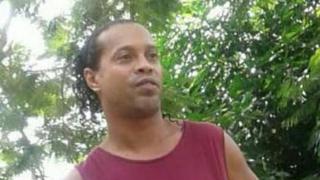 Ronaldinho continuará en la cárcel: juez paraguayo negó solicitud de prisión domiciliaria