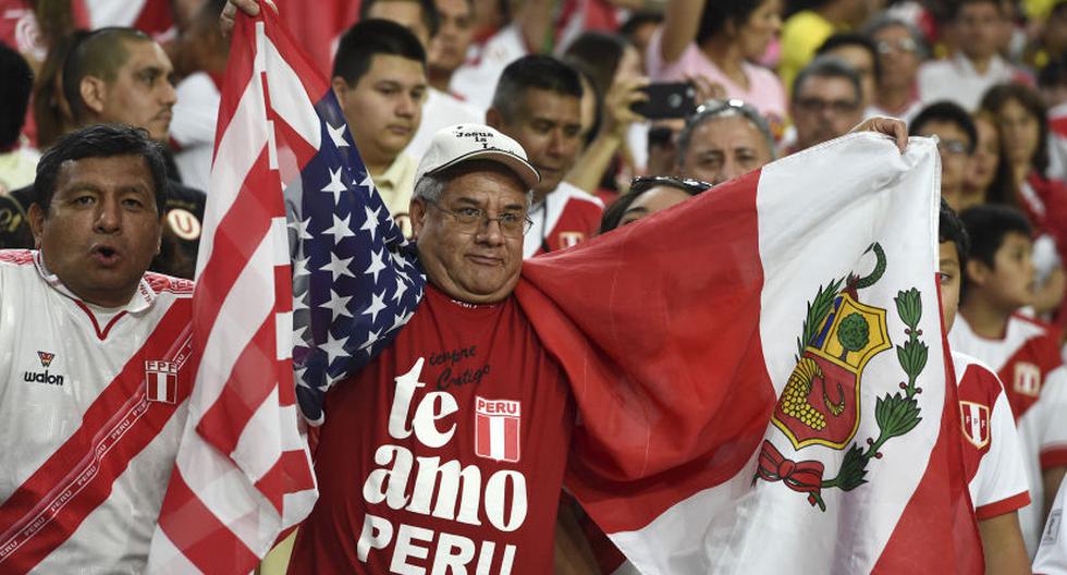 Hinchas peruanos esperan que la Bicolor logre pasar a semifinales de la Copa Am&eacute;rica Centenario. (Foto: Getty Images)