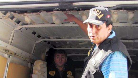 El jefe de la Policía Antidrogas, general Héctor Loayza Agreda, señaló que la droga era transportada por una organización internacional desde el VRAEM (Foto: Ernesto Suárez)