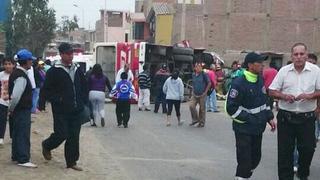 Bus se volcó y dejó quince heridos en Chorrillos
