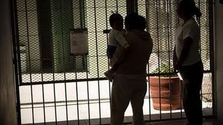 Italia:Presa mata a uno de sus bebés y hiere a otro en guardería de cárcel en Roma