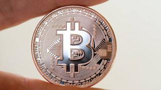 Bitcoin rompe un nuevo récord al traspasar la marca de US$5.000