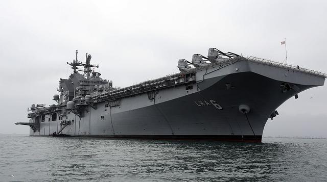 La llegada del buque de guerra USS América al Callao [Fotos] - 1