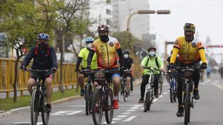 Ciclistas de todas las edades aprovechan cierre de vías para hacer deporte | FOTOS