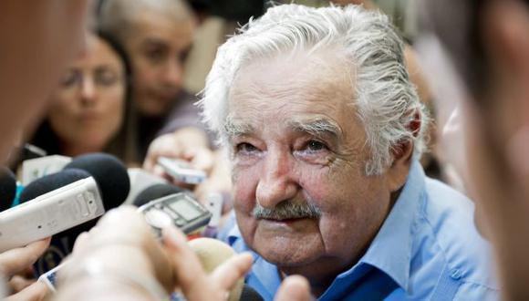 Mujica llega a Cuba y mediará en proceso de paz colombiano